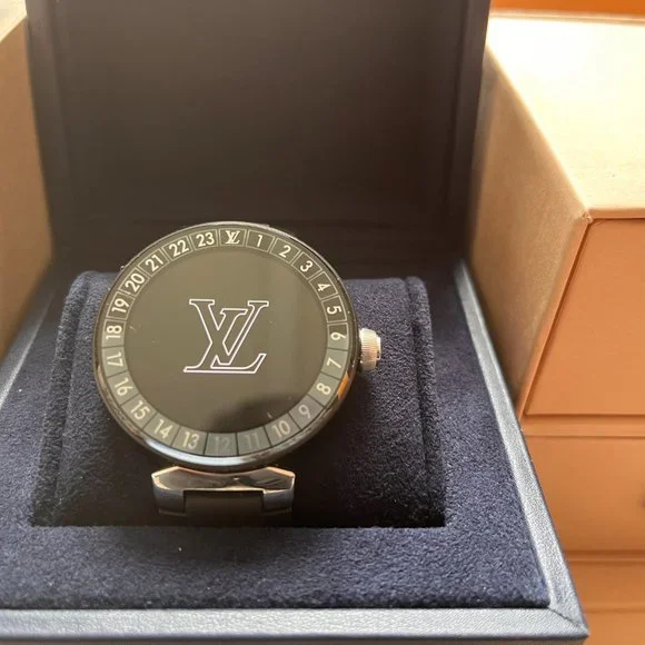 LOUIS VUITTON Tambour Horizon Smart Watch